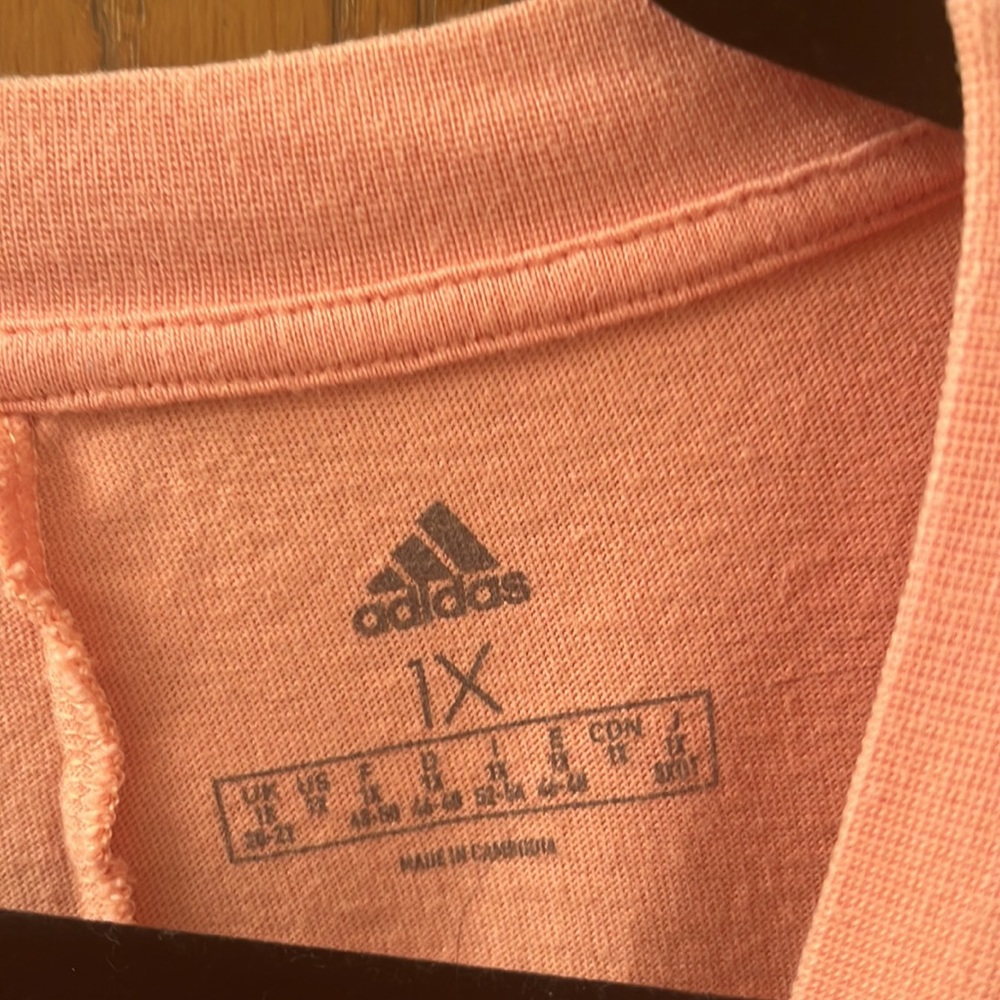 Adidas crop top - Picture 3 of 3